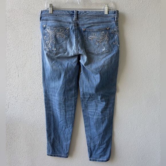 WHBM Girlfriend Denim Jeans Size 6 Rhinestones Light Wash Distressed Western - Picture 4 of 16